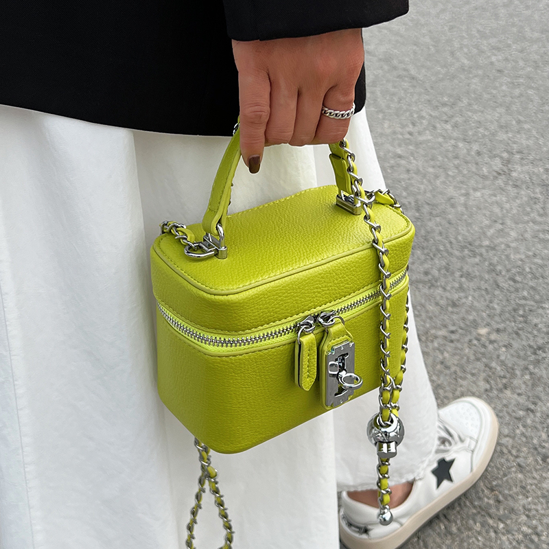 Luxury Bags Jacquemus - Женские квадратные сумки 2026: летняя мода,