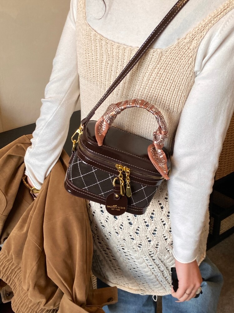 Элитная маленькая квадратная с – обзор и цена Luxury Bags Jacquemus