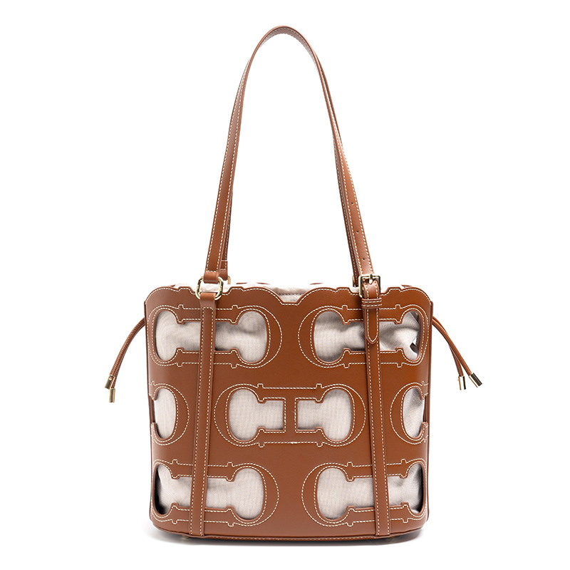 Сумка-тоут CH с вырезанным лог – обзор и цена Luxury Bags Without Logo